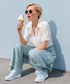 Pantalón de pierna ancha y talle alto con cintura ajustable