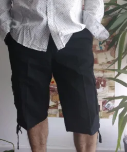 Pantalón corto de algodón con cinturón