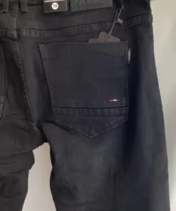 Pantalón tejano negro